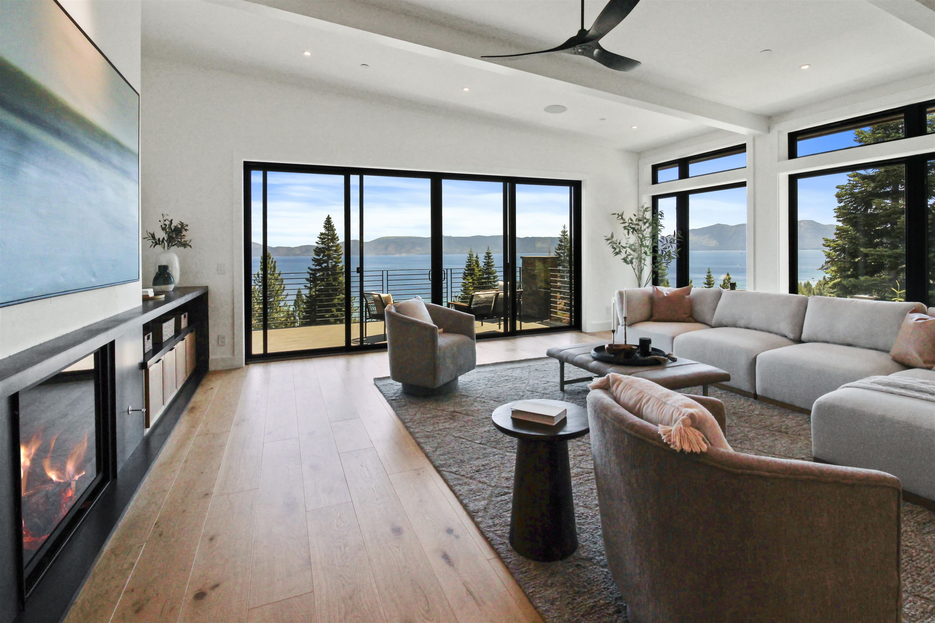 9061 Manzanita Drive