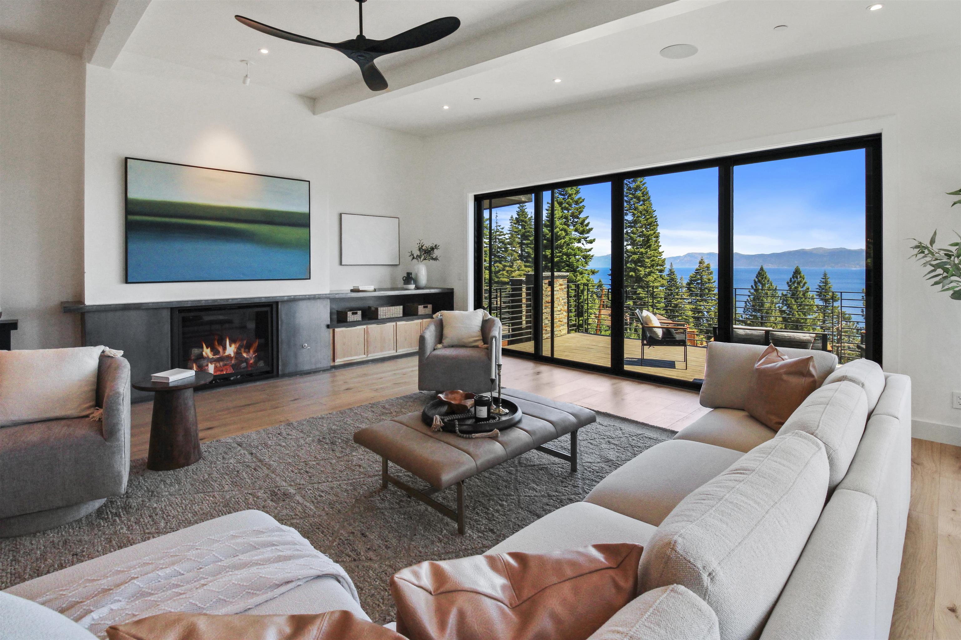 9061 Manzanita Drive