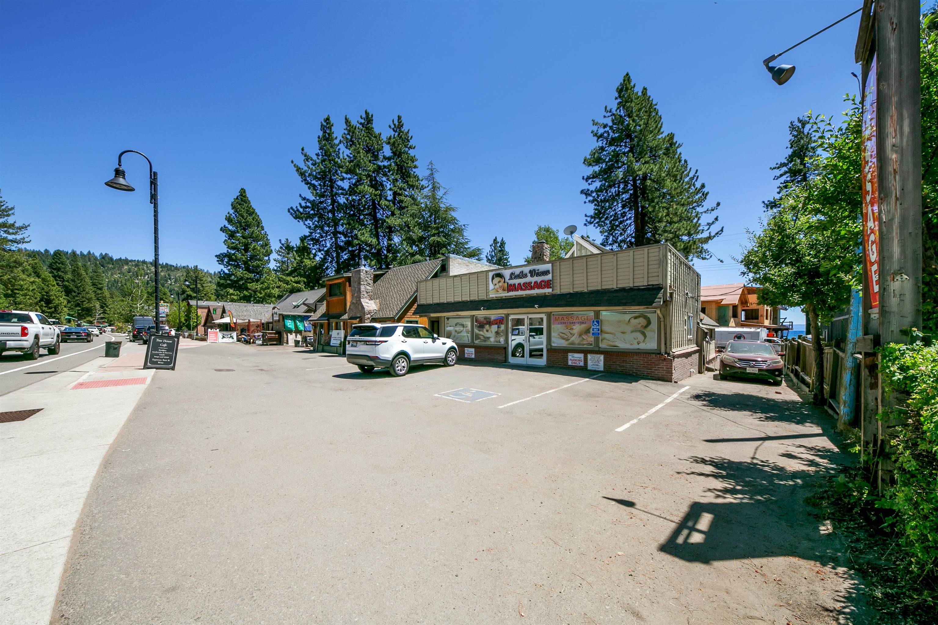 8106 North Lake Boulevard