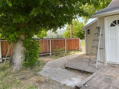 213 Willow Street Loyalton CA 96118