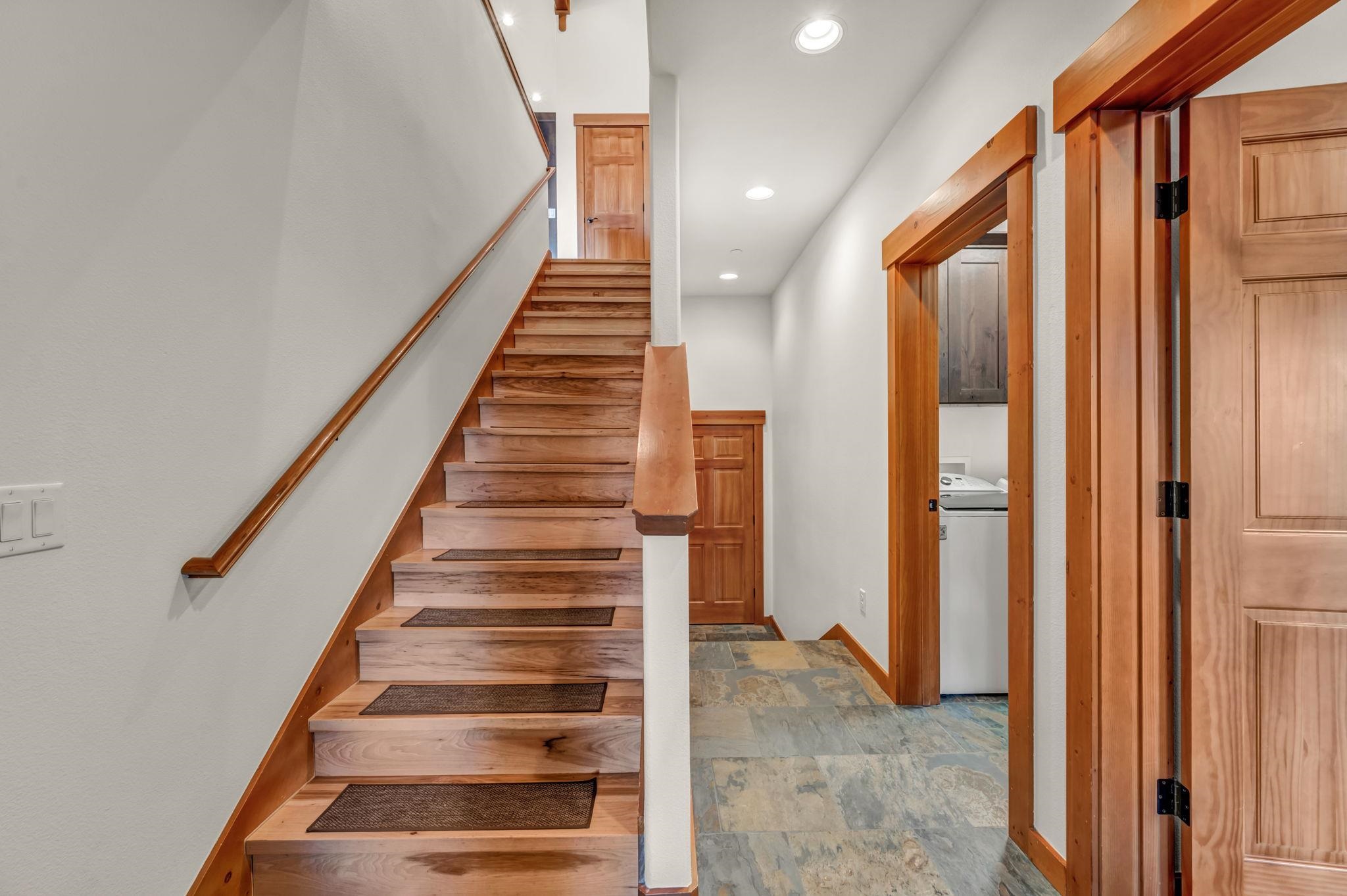 10237 Winter Creek Loop