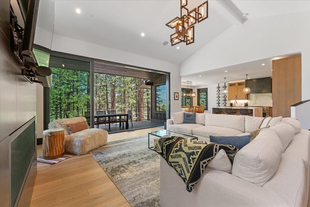 13321 Snowshoe Thompson