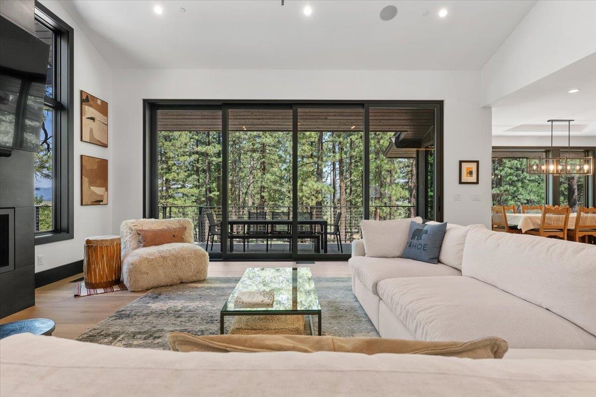 13321 Snowshoe Thompson