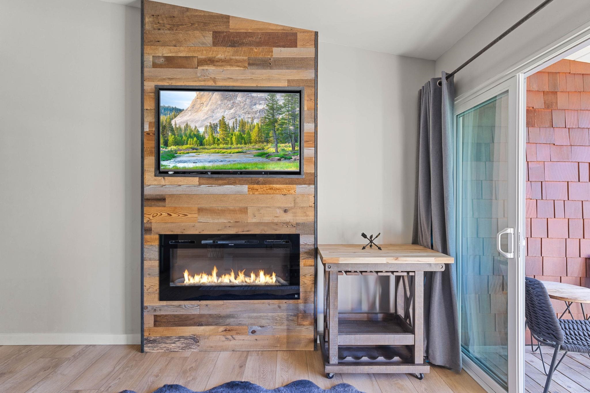 7610 North Lake Boulevard 30