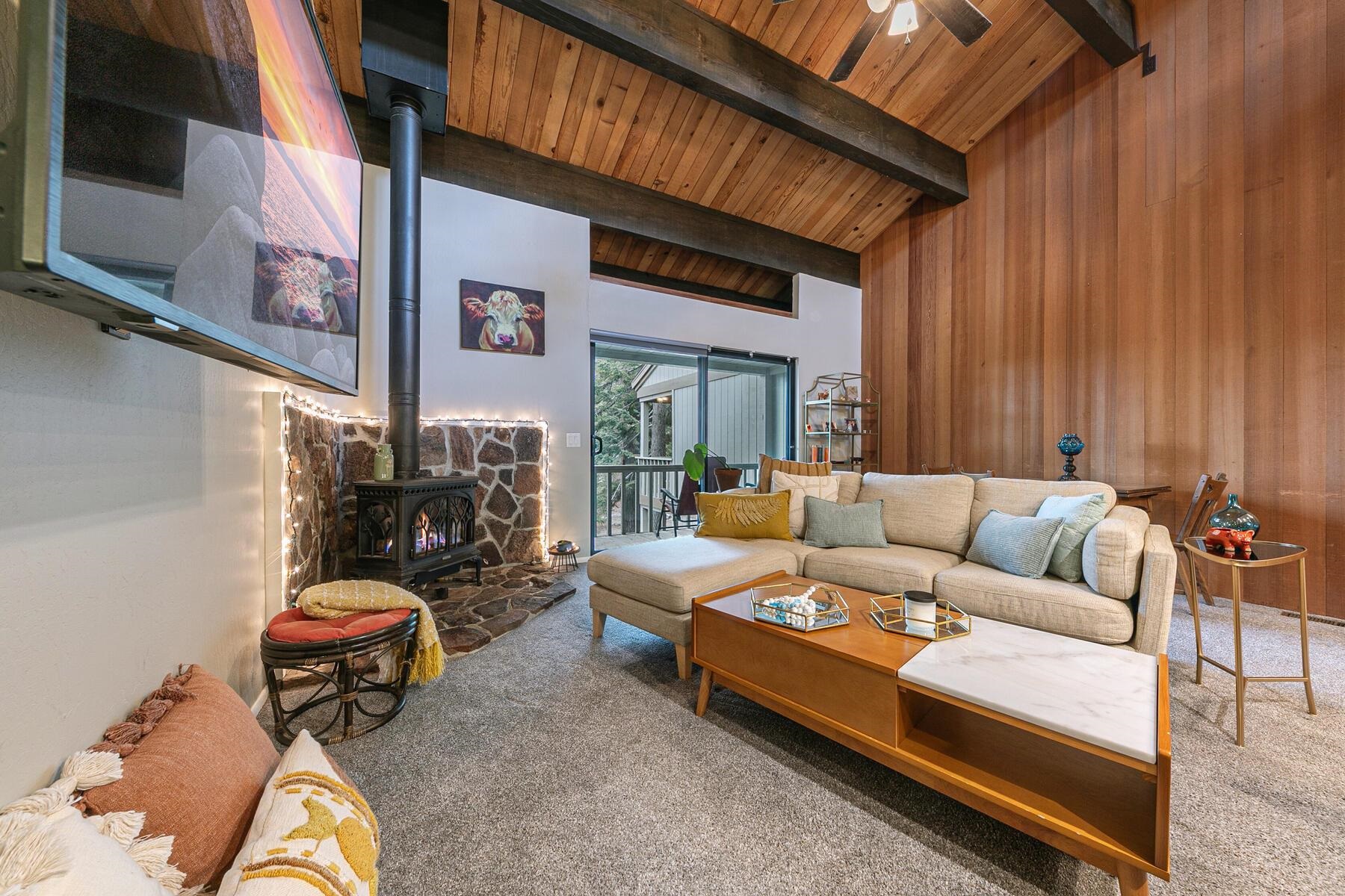 1001 Commonwealth Drive 78