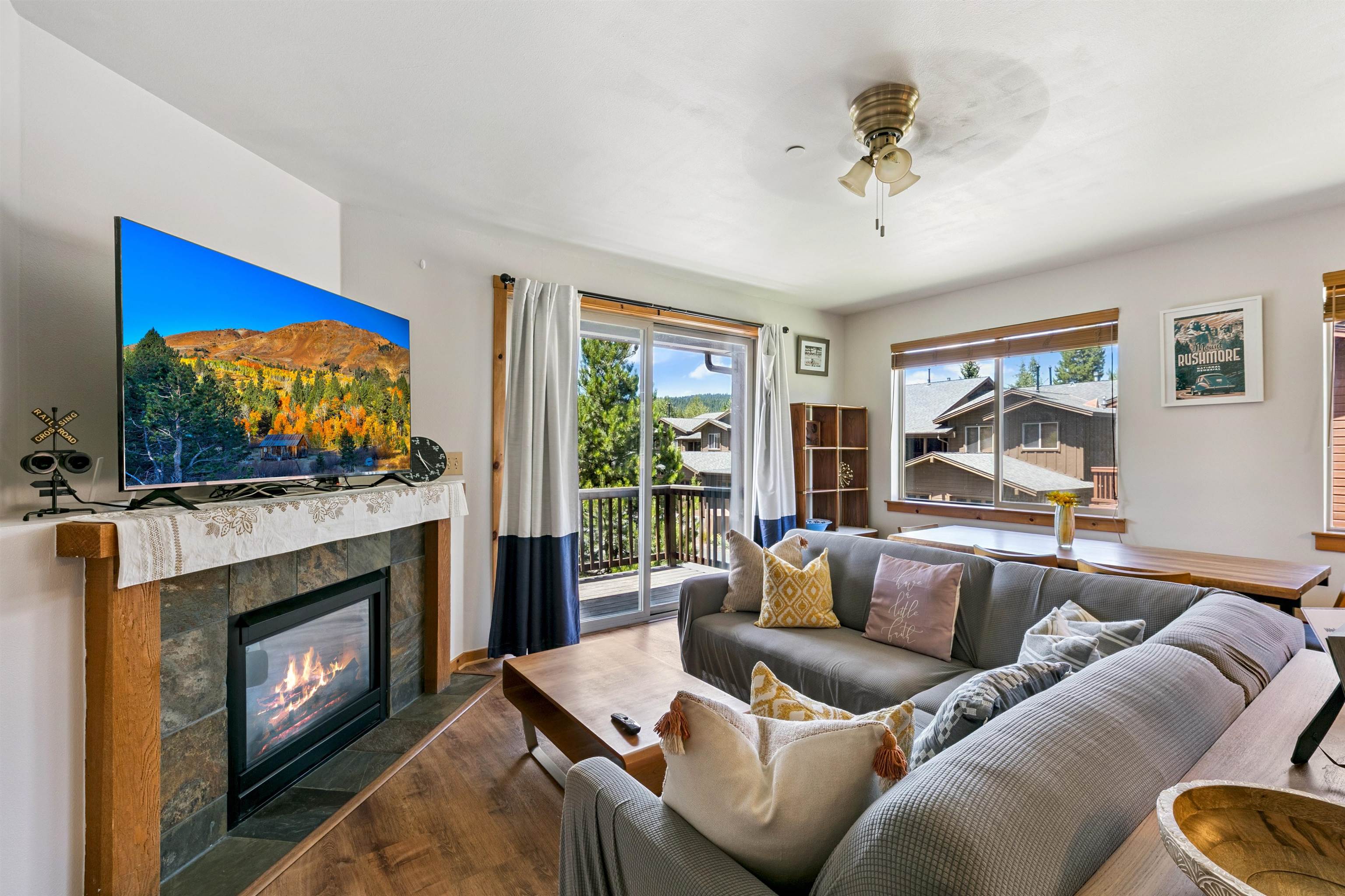 10592 Boulders Road 8