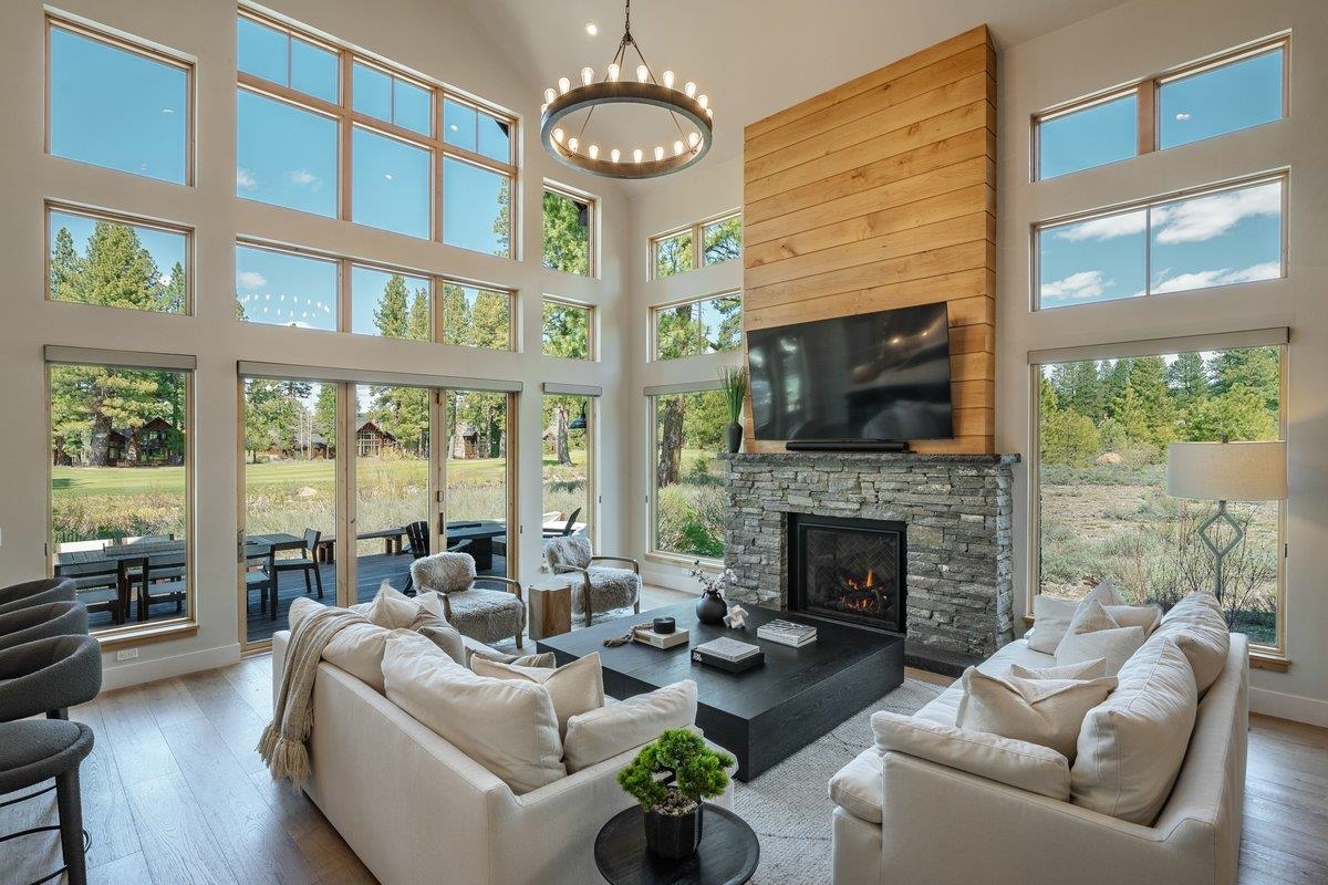 11230 Sutters Trail