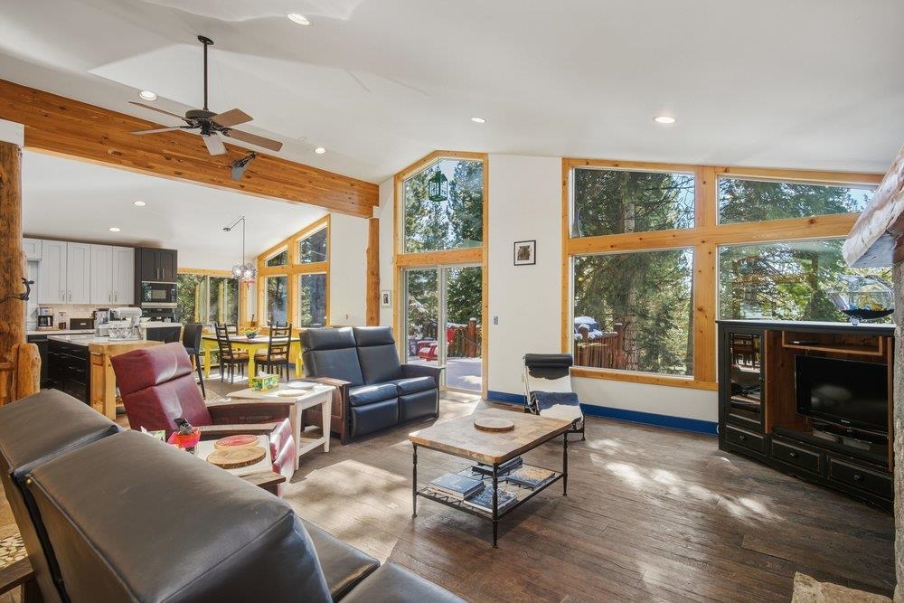 1130 Canterbury Drive