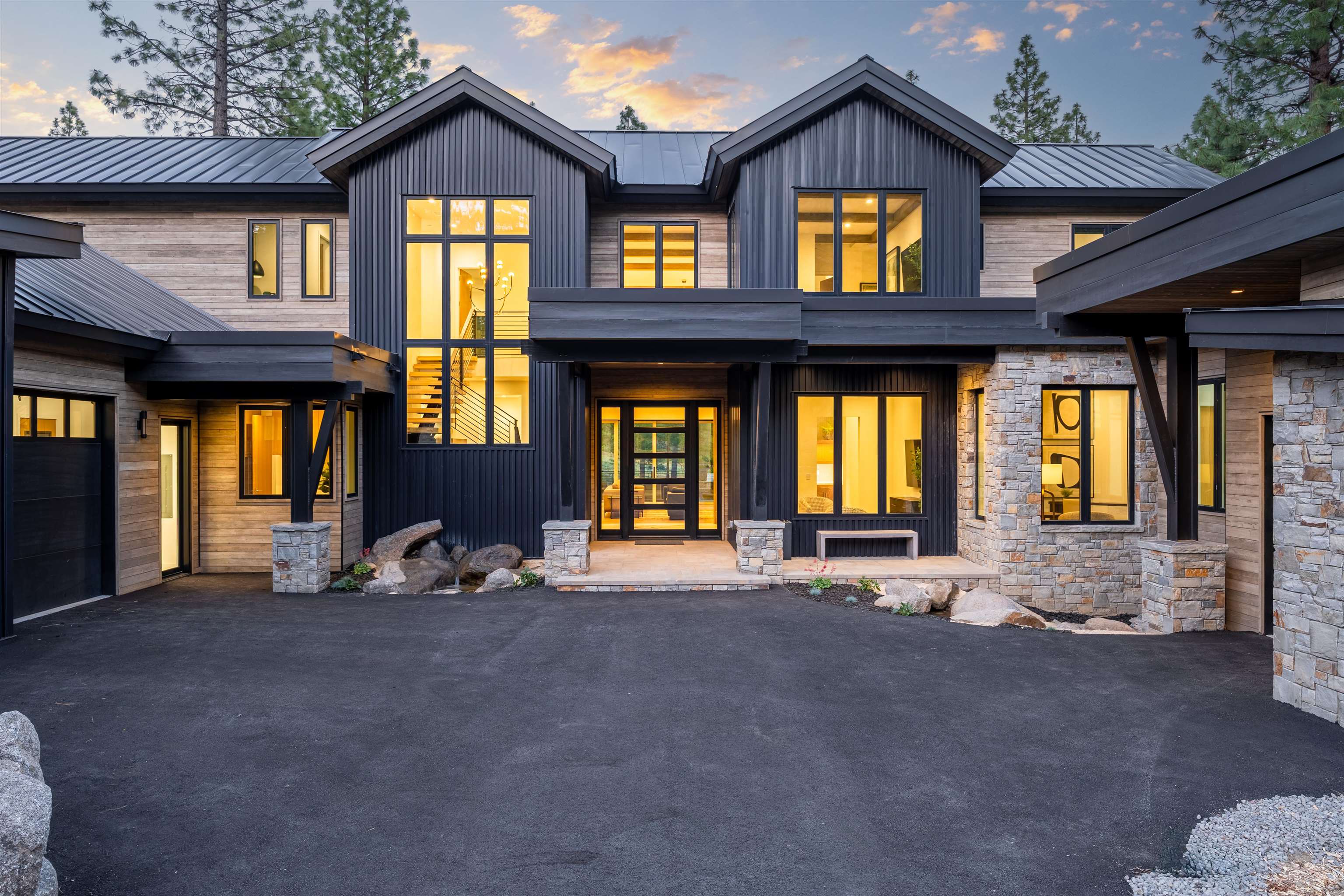 3574 Knob Point Trail