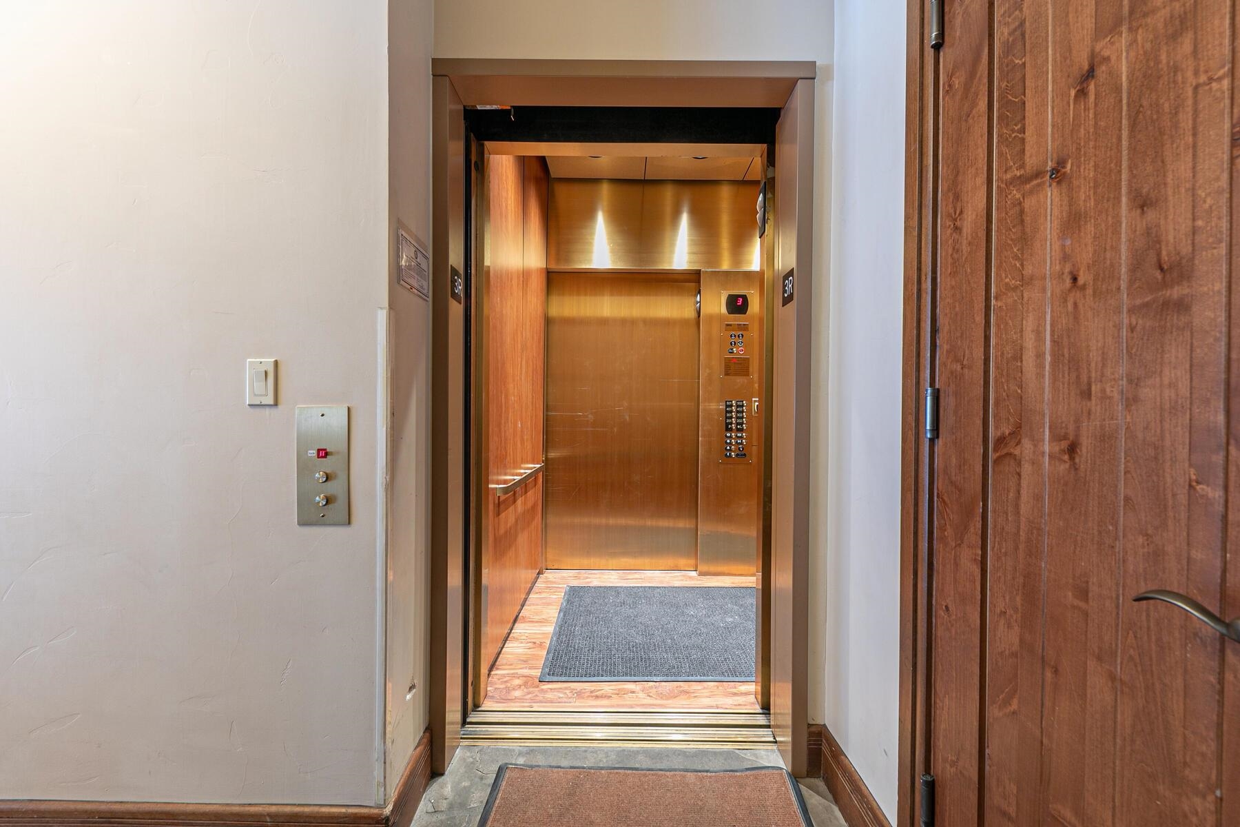 5001 Northstar Drive 302