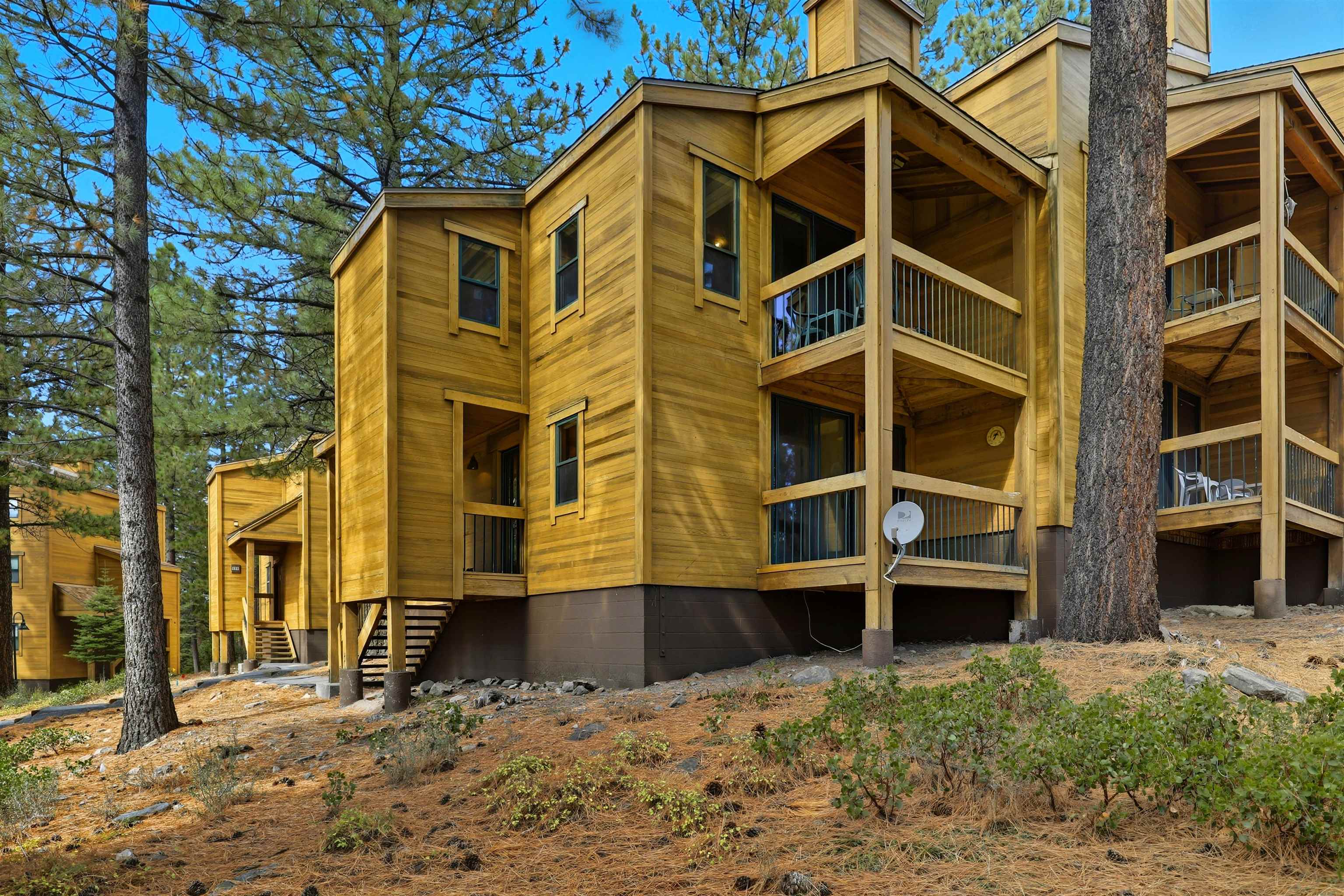 5104 Gold Bend
