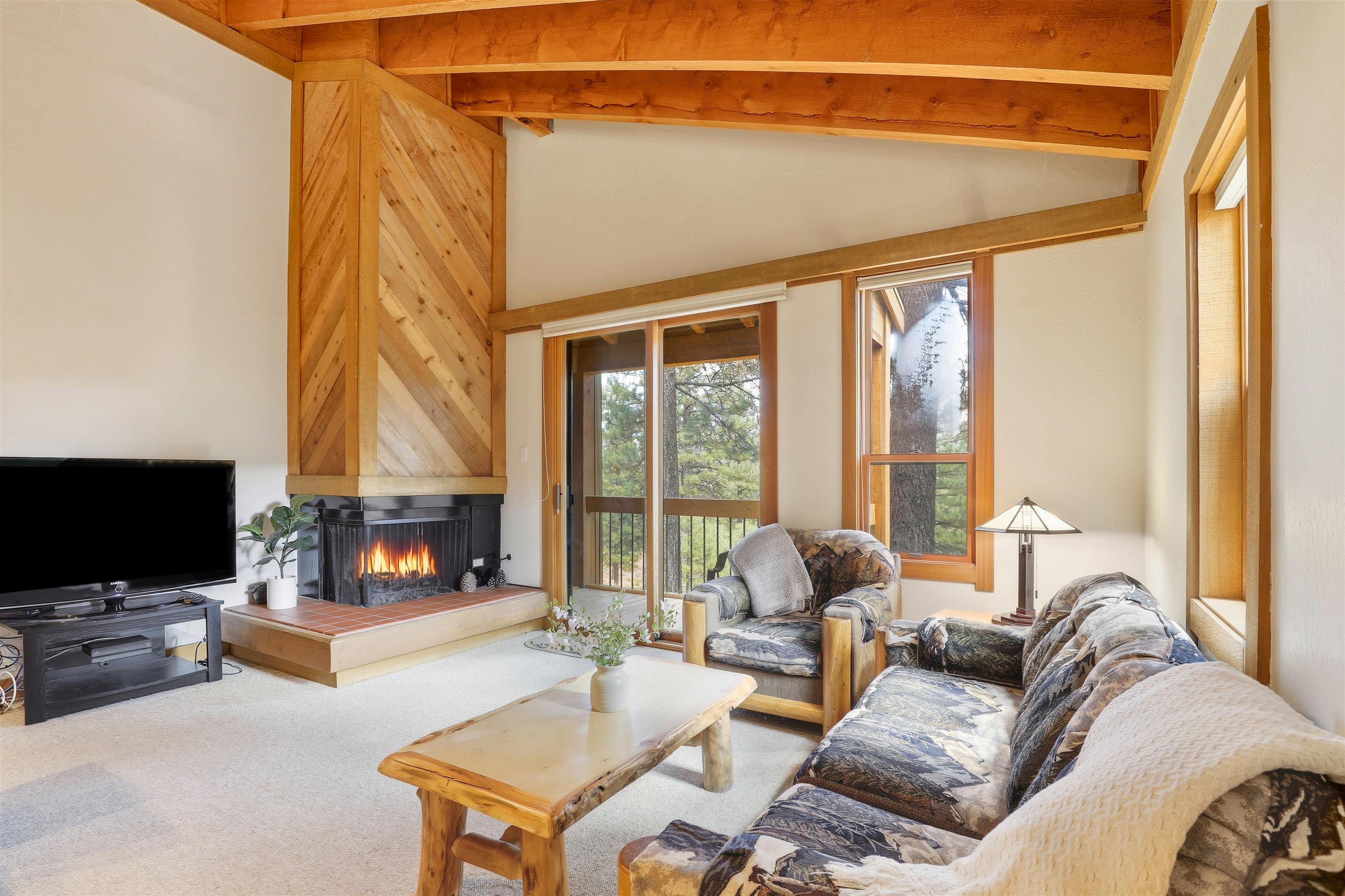5104 Gold Bend