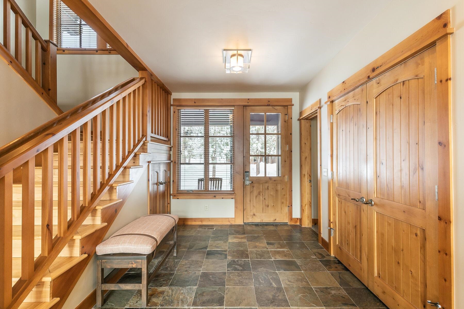 12423 Lookout Loop F15-32