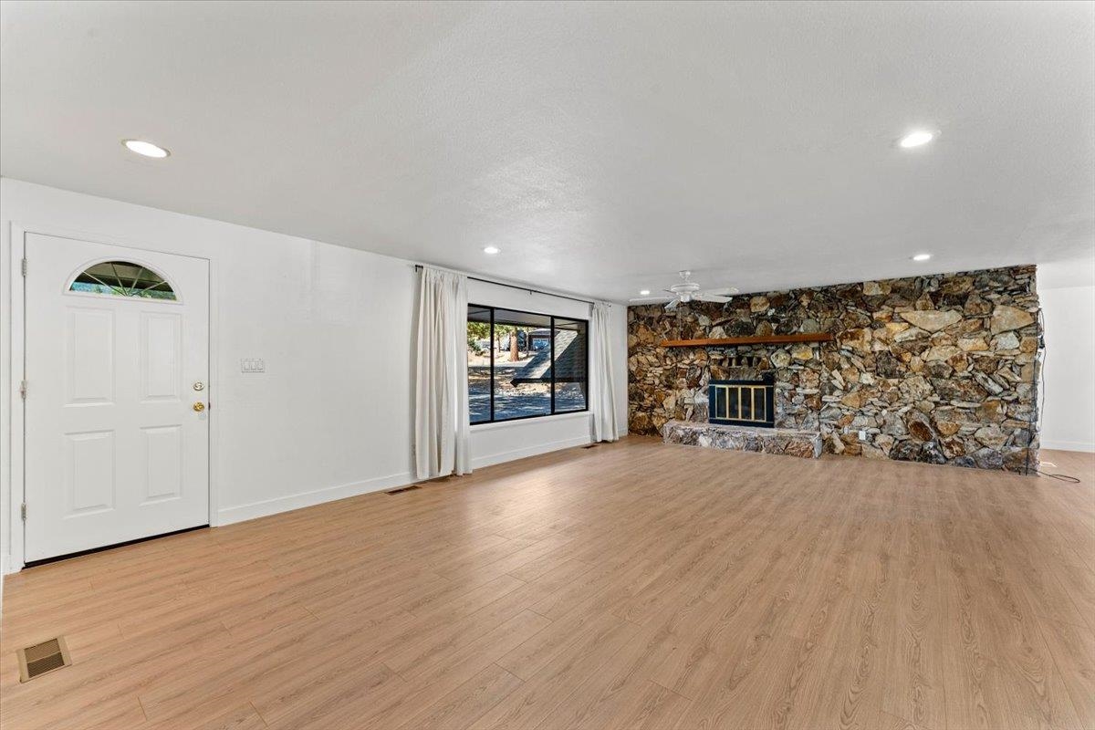 960 Deerwater Drive