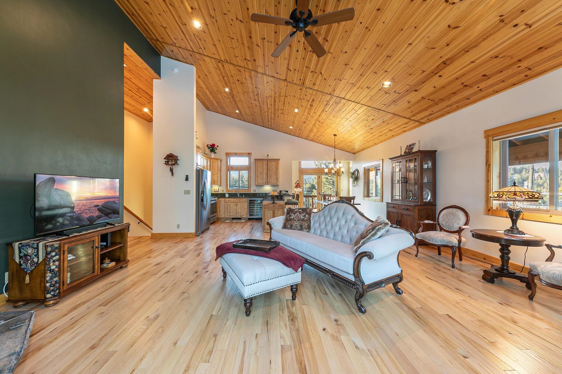 14106 Northwoods Boulevard