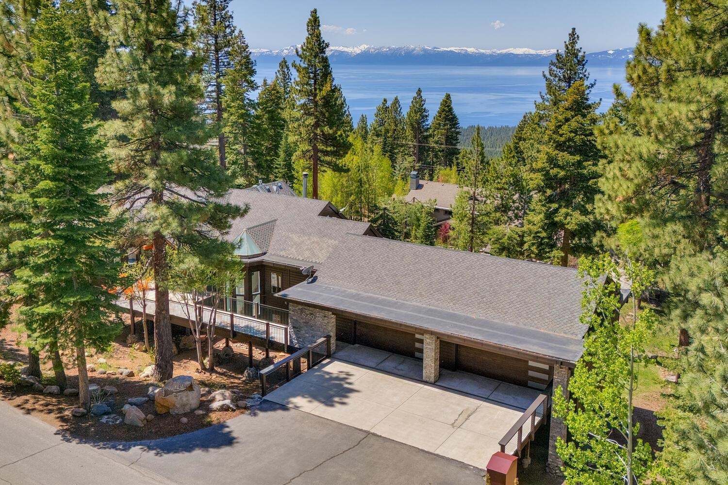 949 Fairview Boulevard