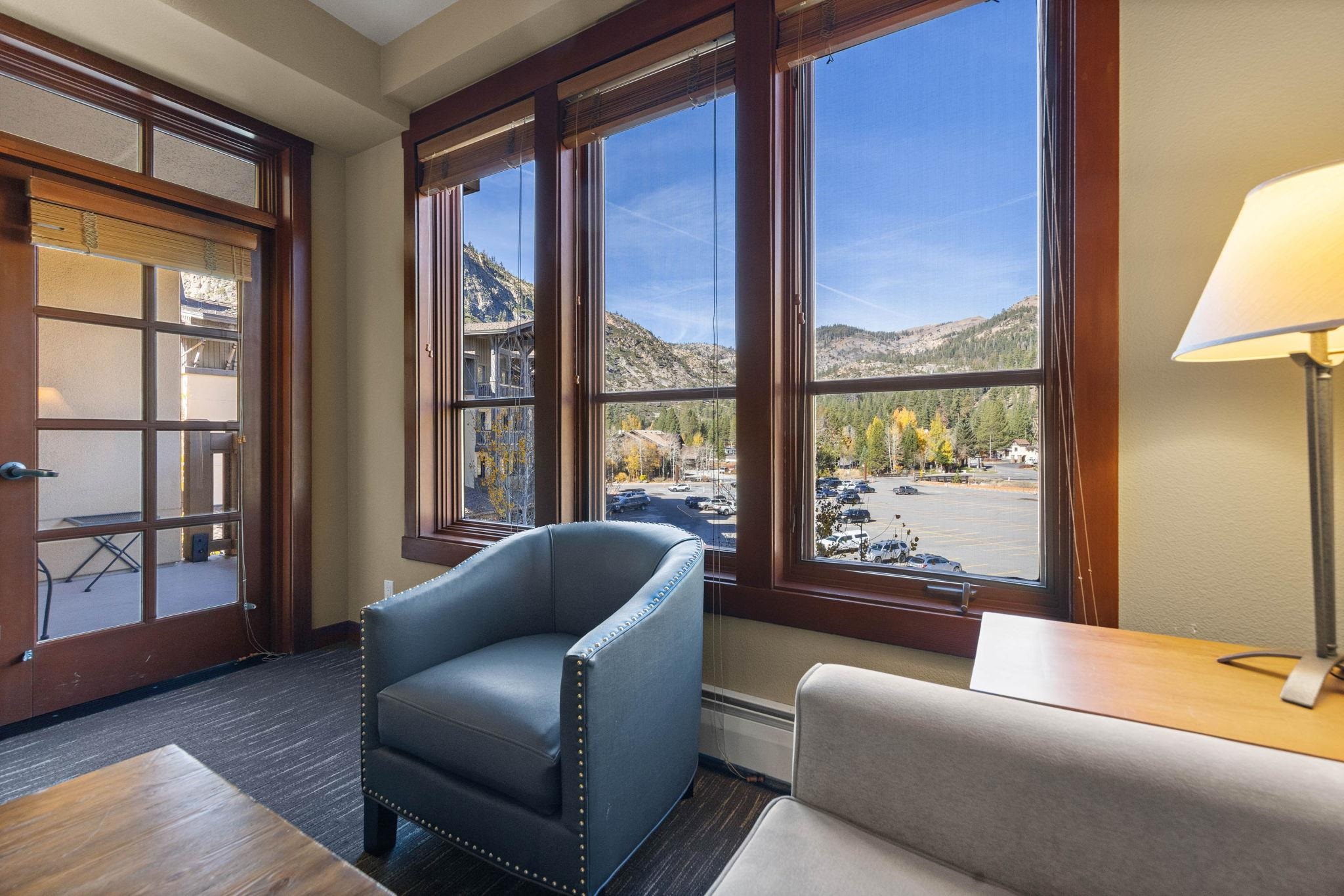 1850 Village South Road 4-327