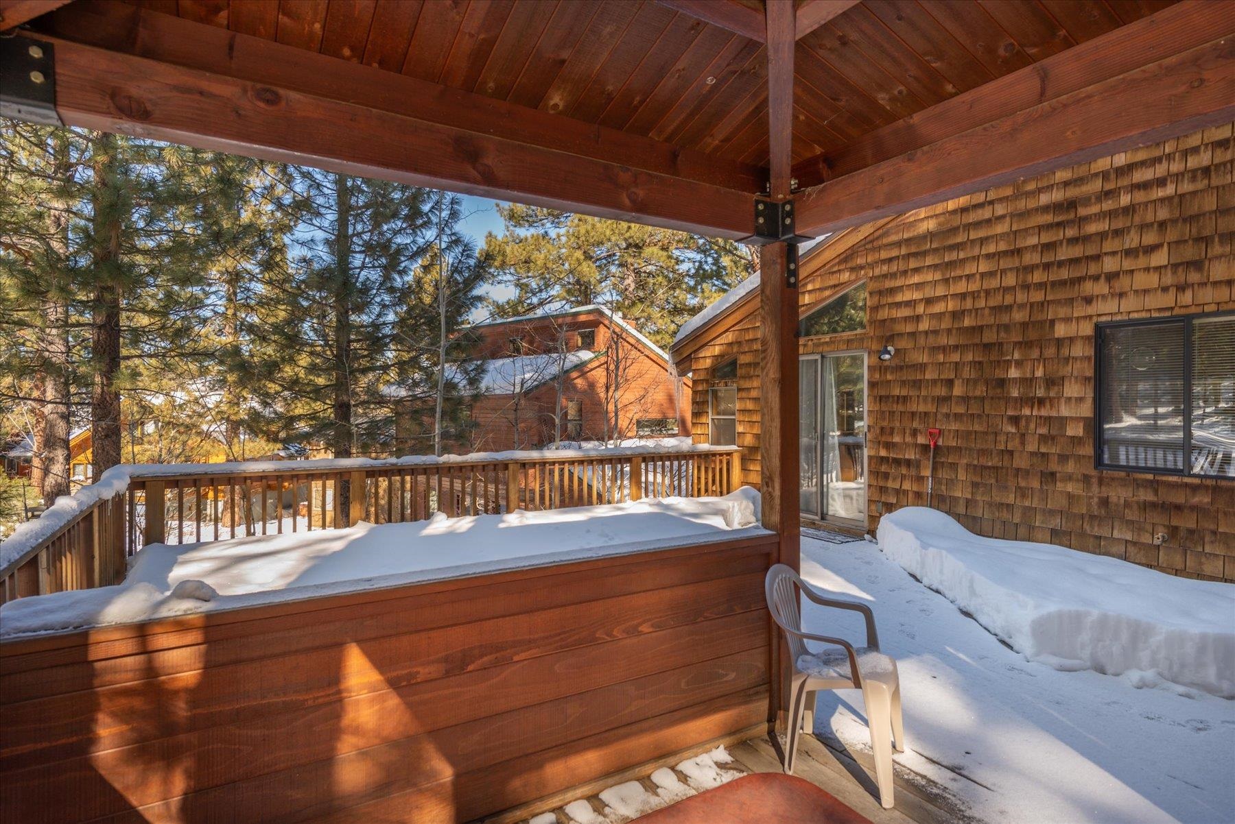 Truckee, California 96161, United States, 4 Bedrooms Bedrooms, ,5 BathroomsBathrooms,Residential,Active,10704
