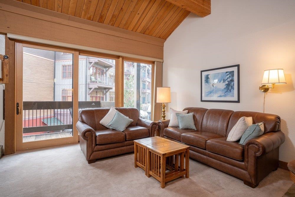 2000 North Village Drive 316