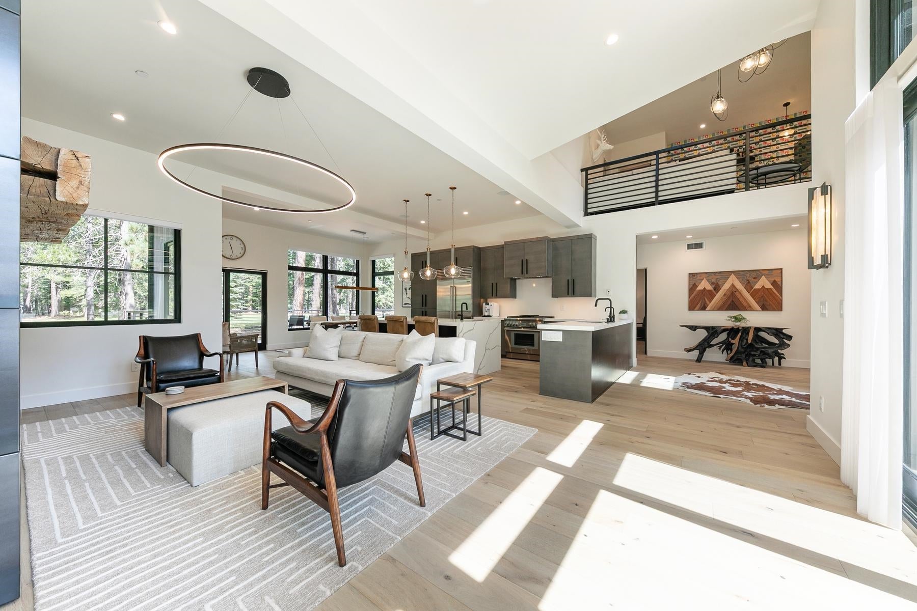 12766 Skiview Loop