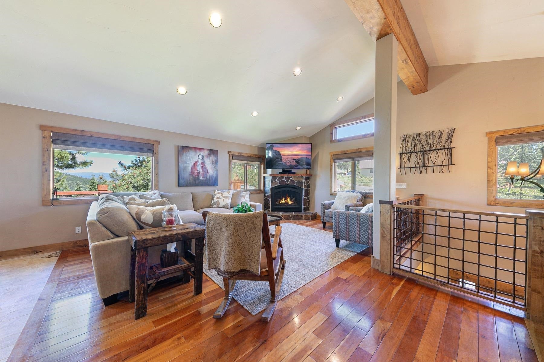 13165 Pinnacle Loop