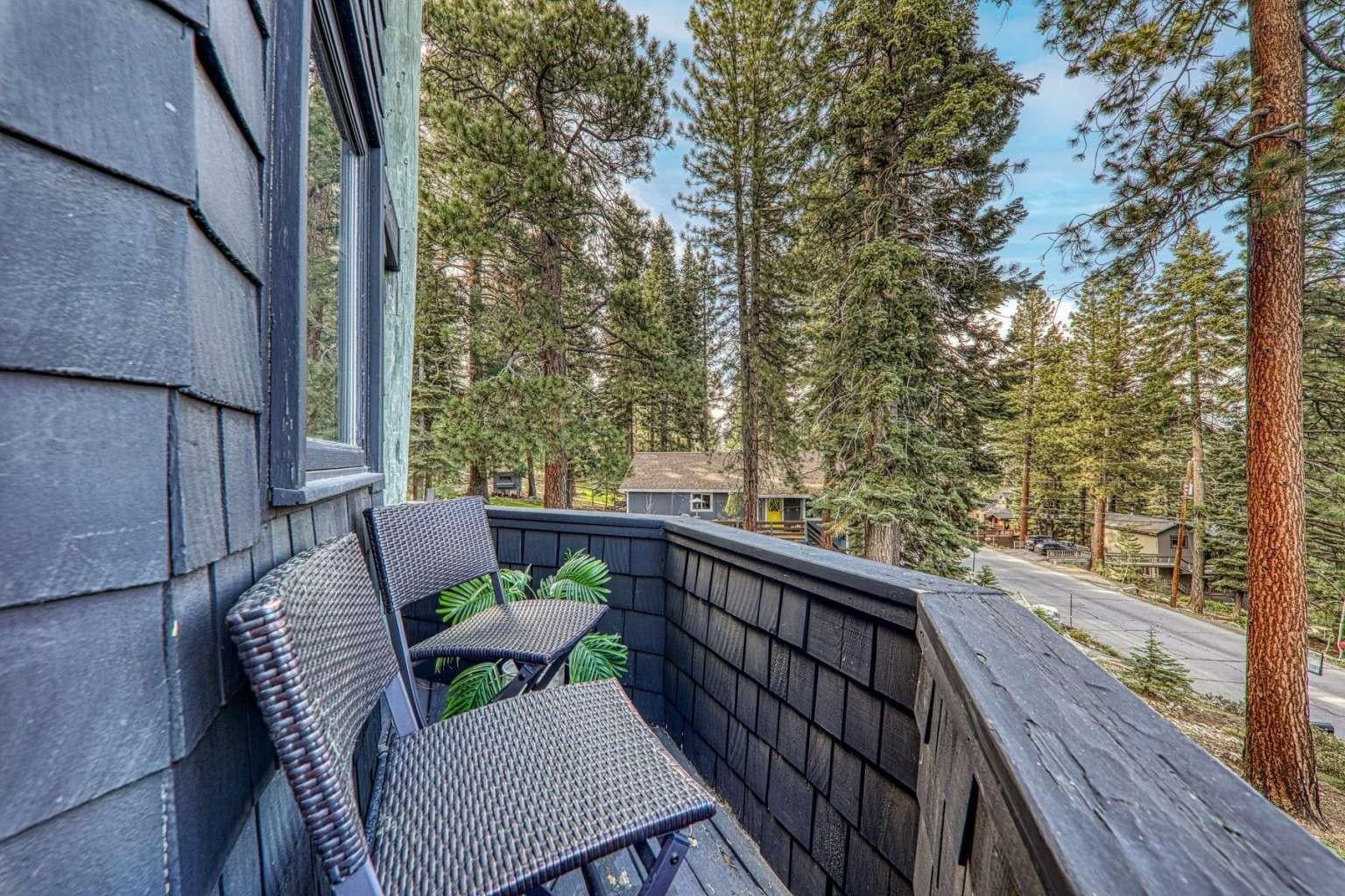 10594 Snowshoe Circle