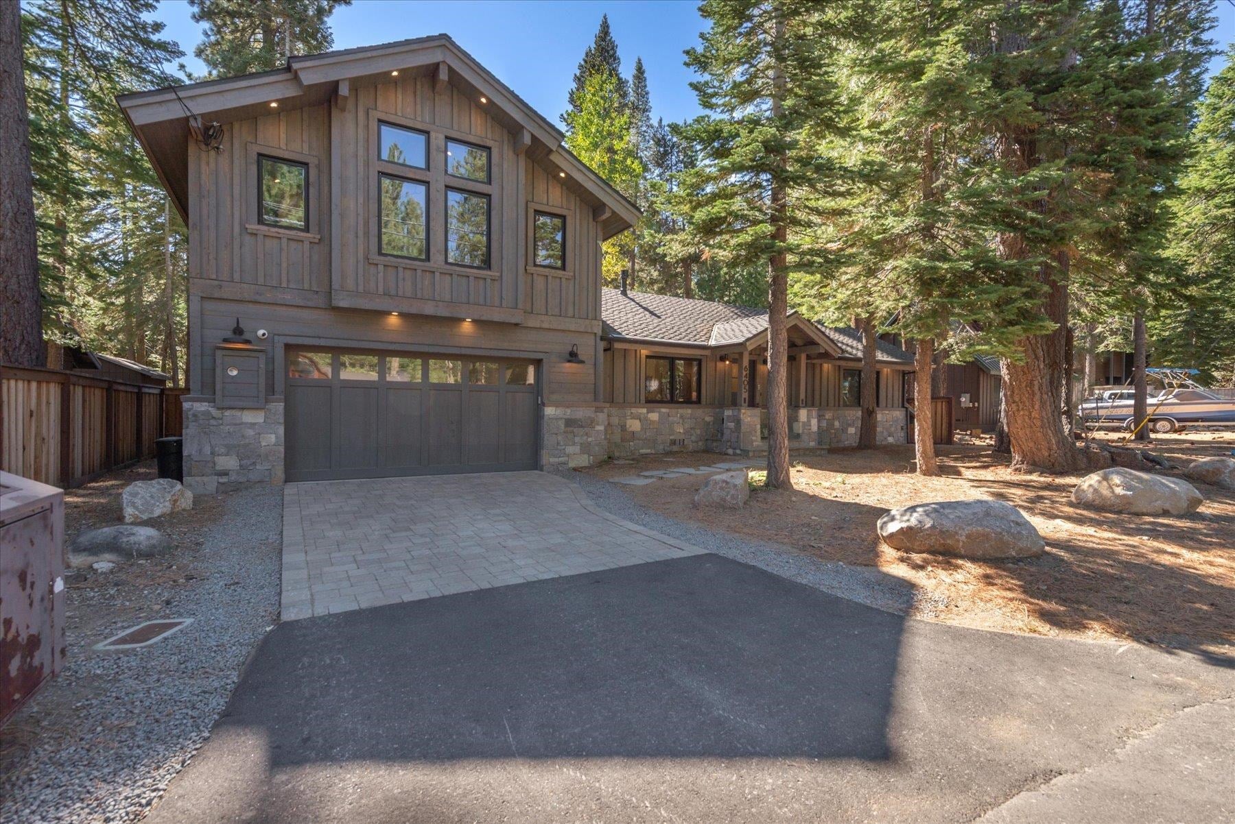 6045 Chamberland Drive