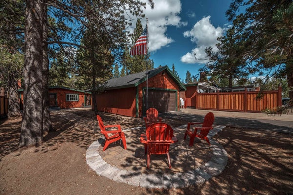 1057 MOHAWK ST, SOUTH LAKE TAHOE, CA 96150 - Image 6ea62b902bc37bbb738f9b6f97bf7e84/2607207077