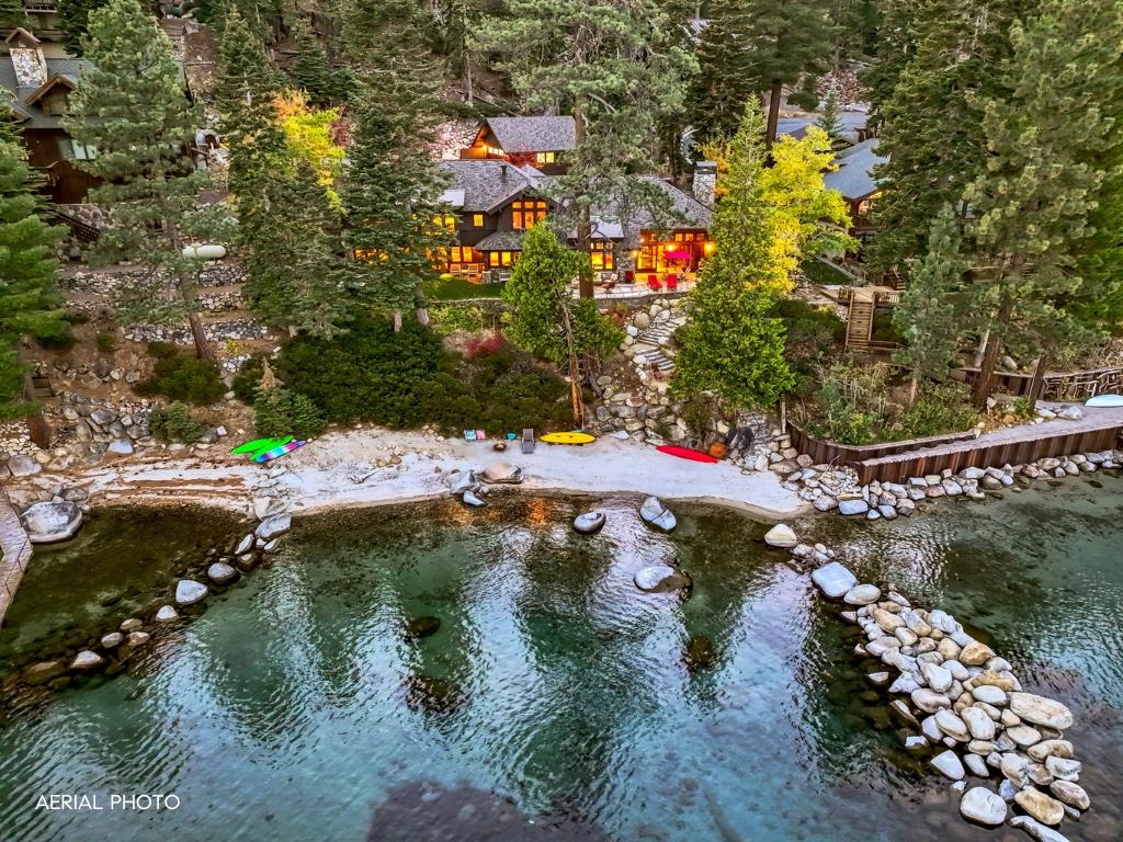 8747 Lakeside Drive