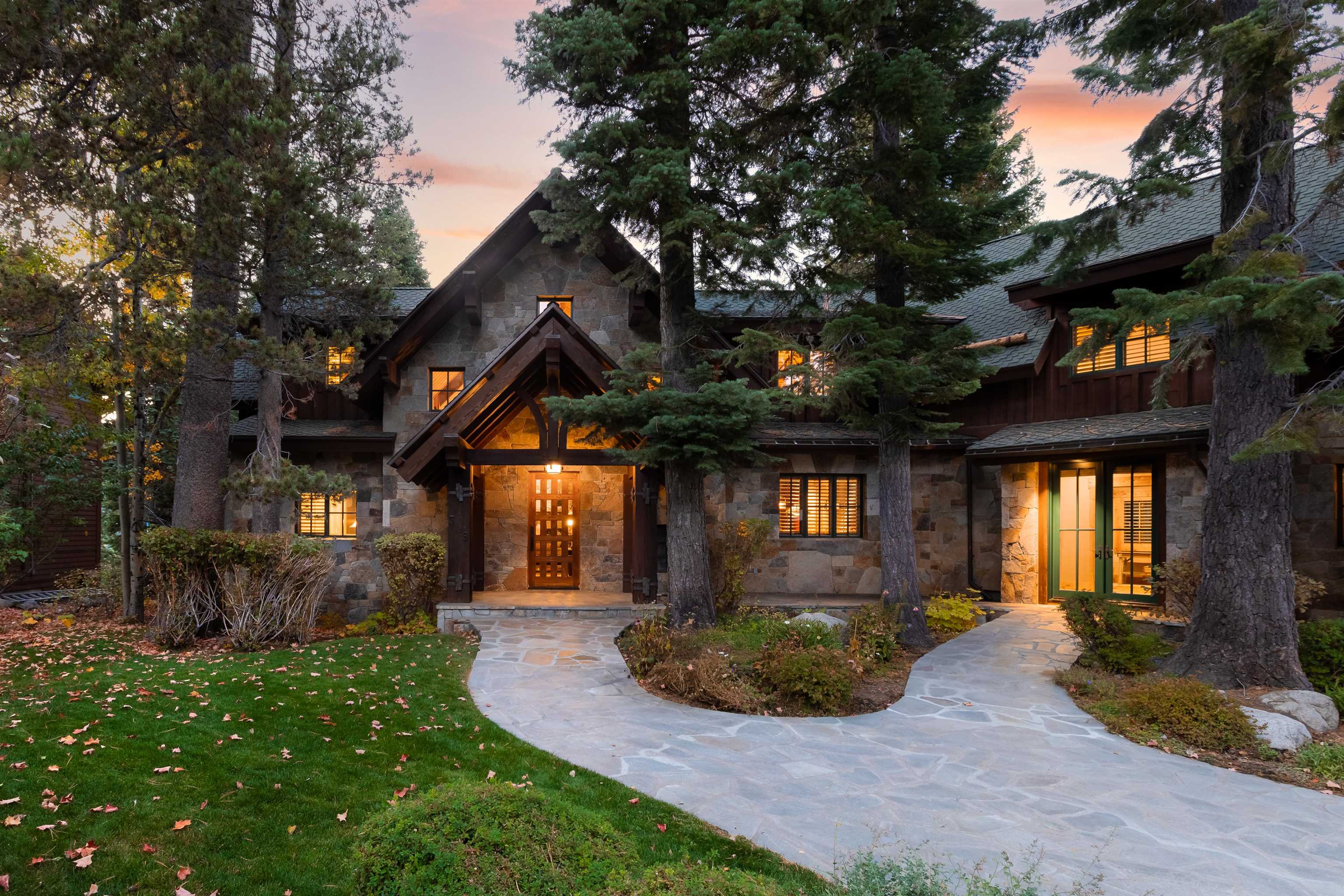 3119 Sierra Crest Court