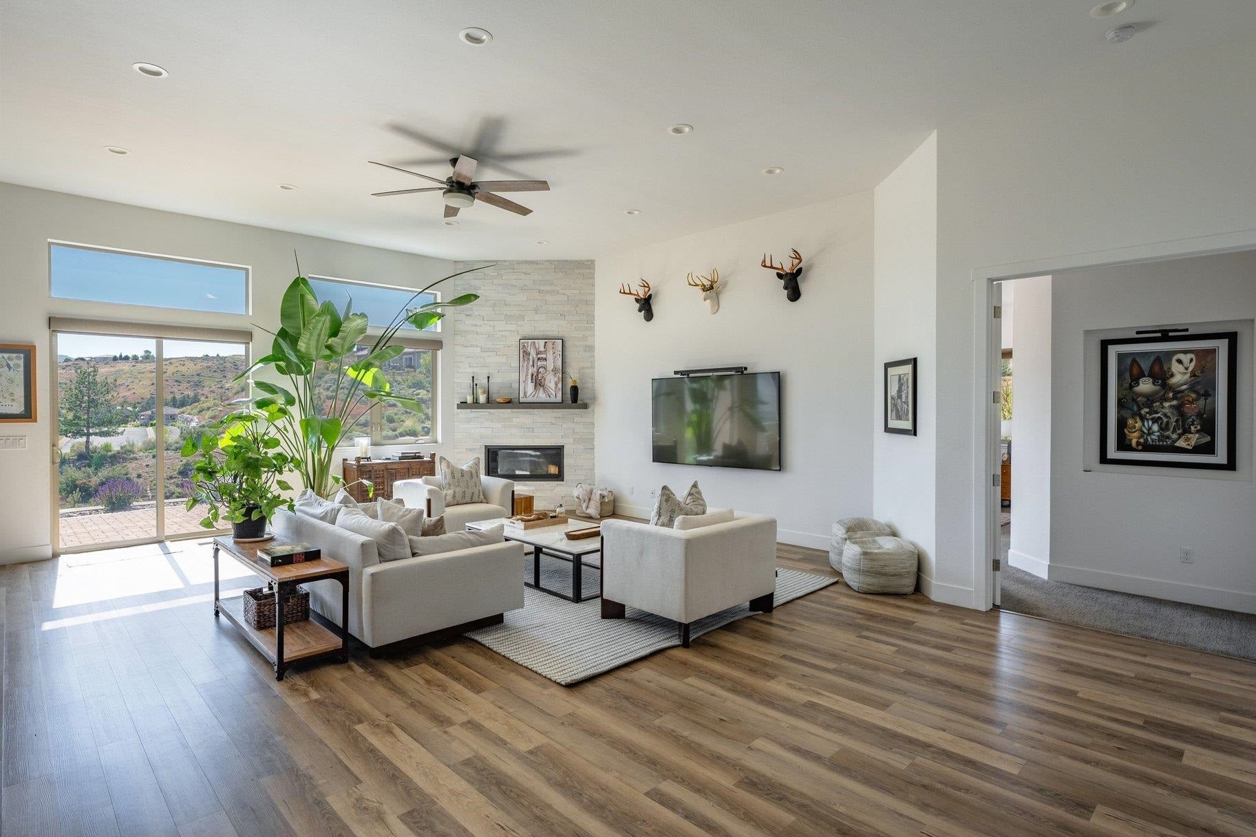 2475 Drakewood Court