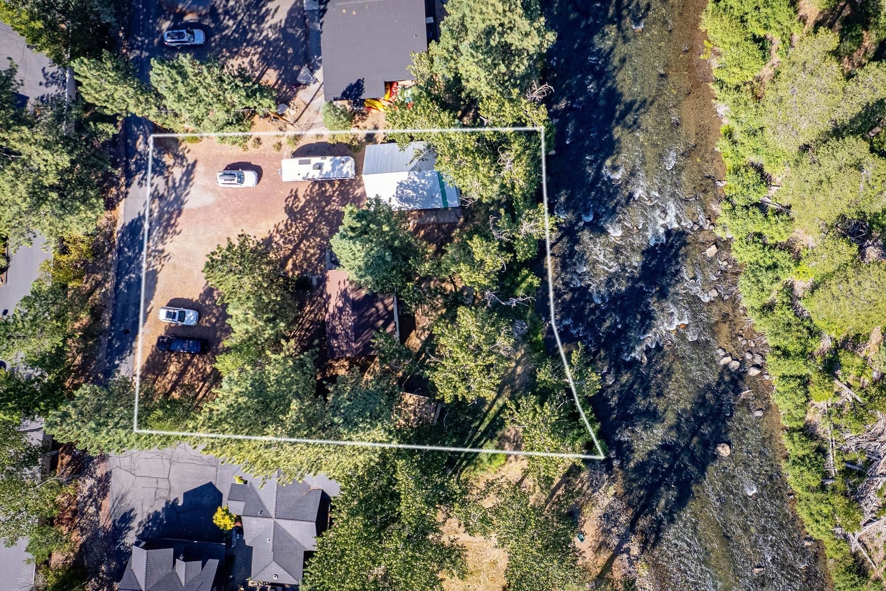 10584 Foxmead Lane