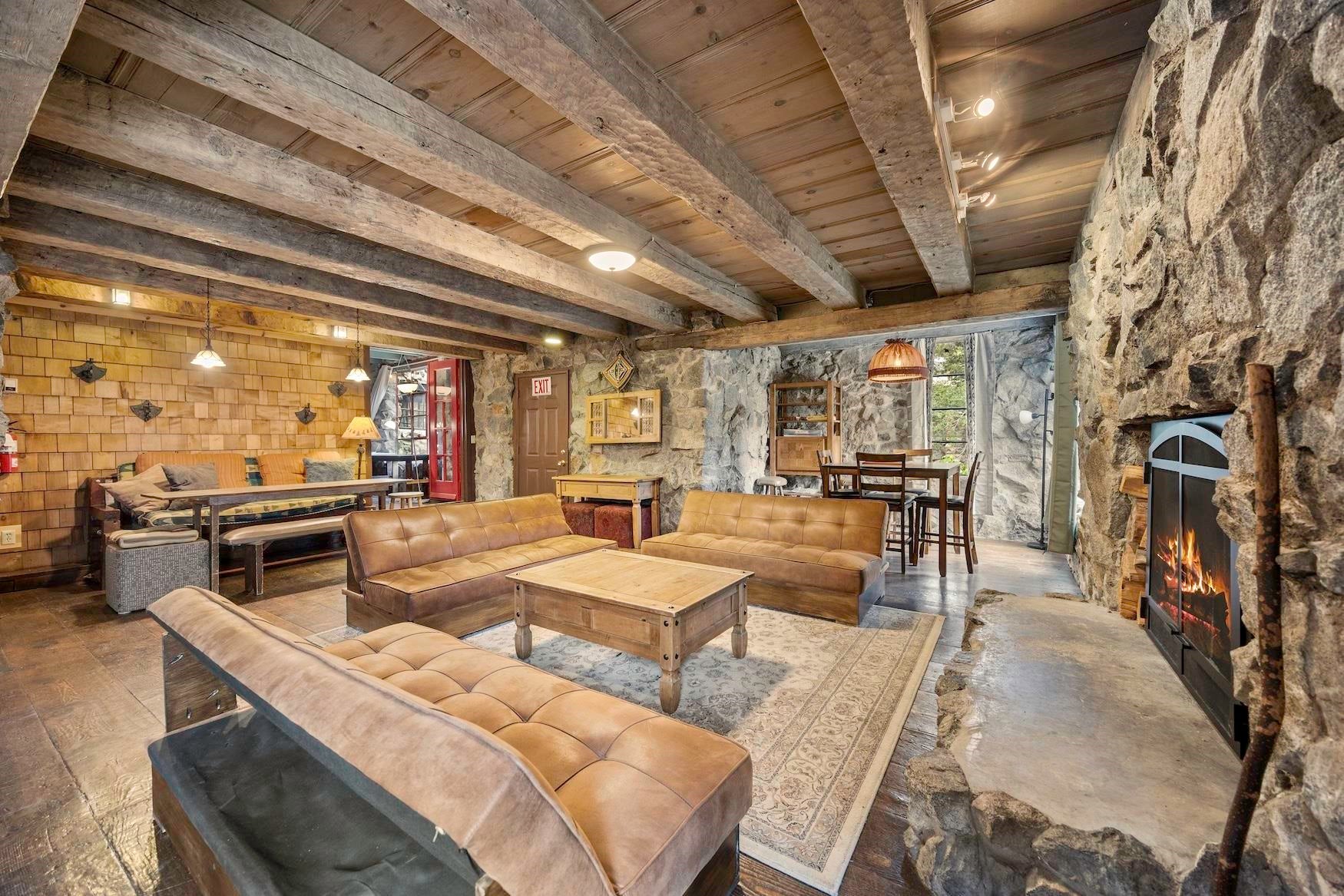 10111 Bunny Hill Road