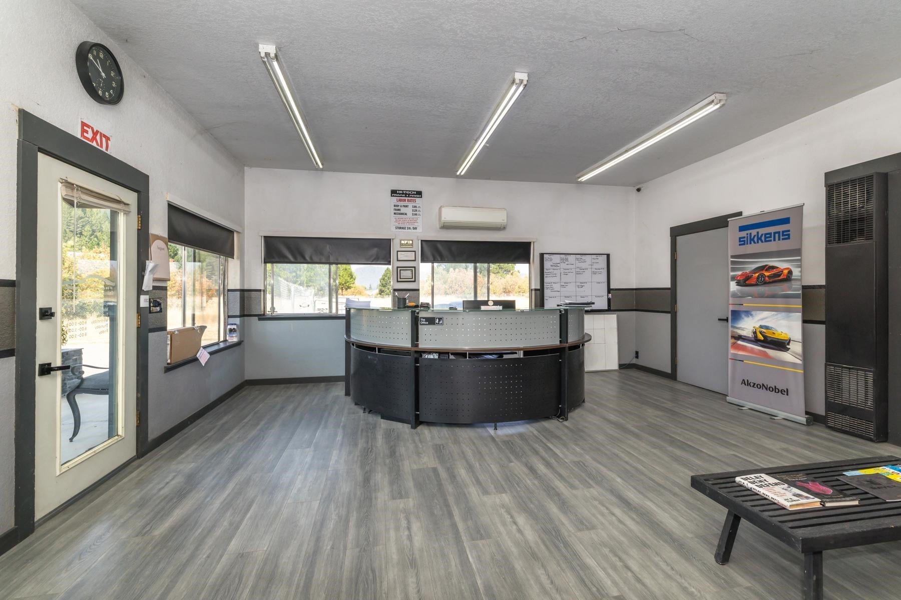 1229 Industrial Way