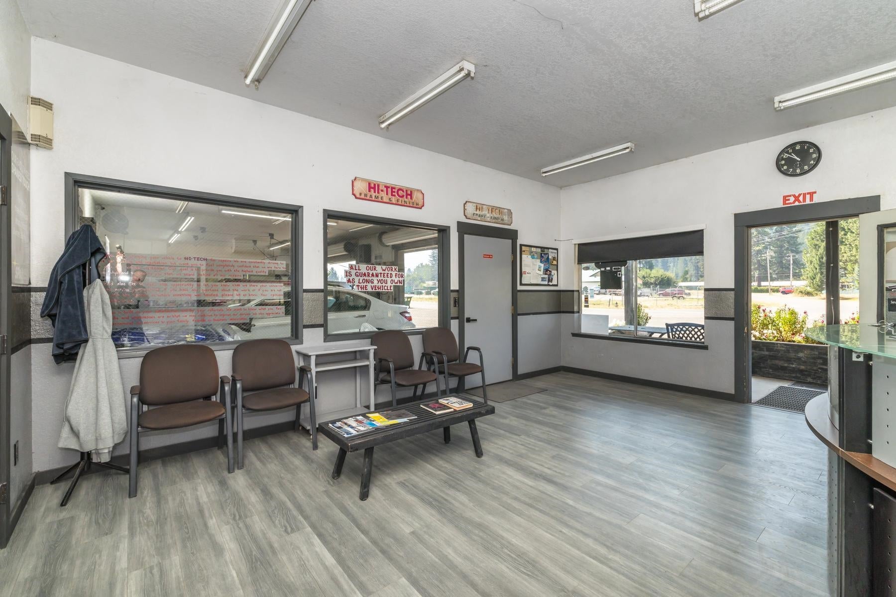 1229 Industrial Way