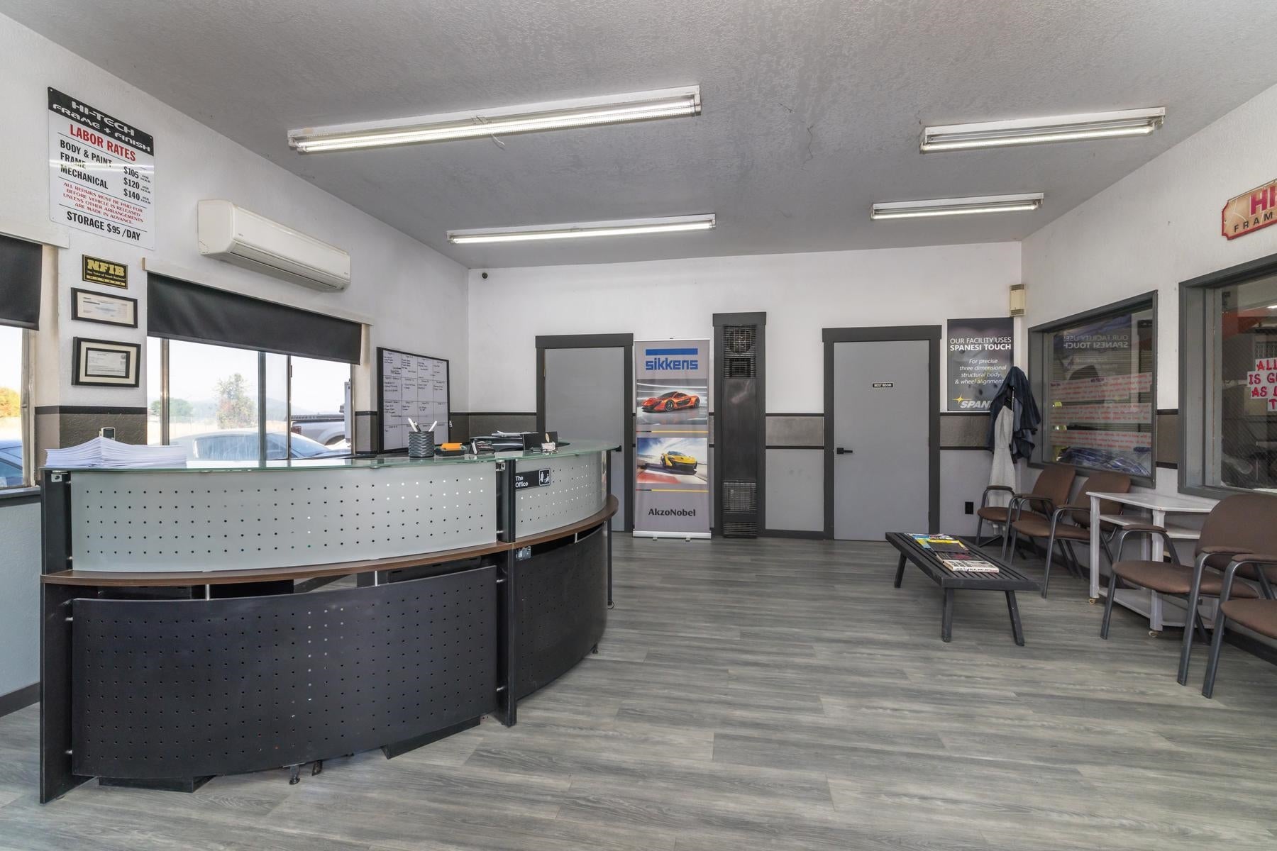 1229 Industrial Way