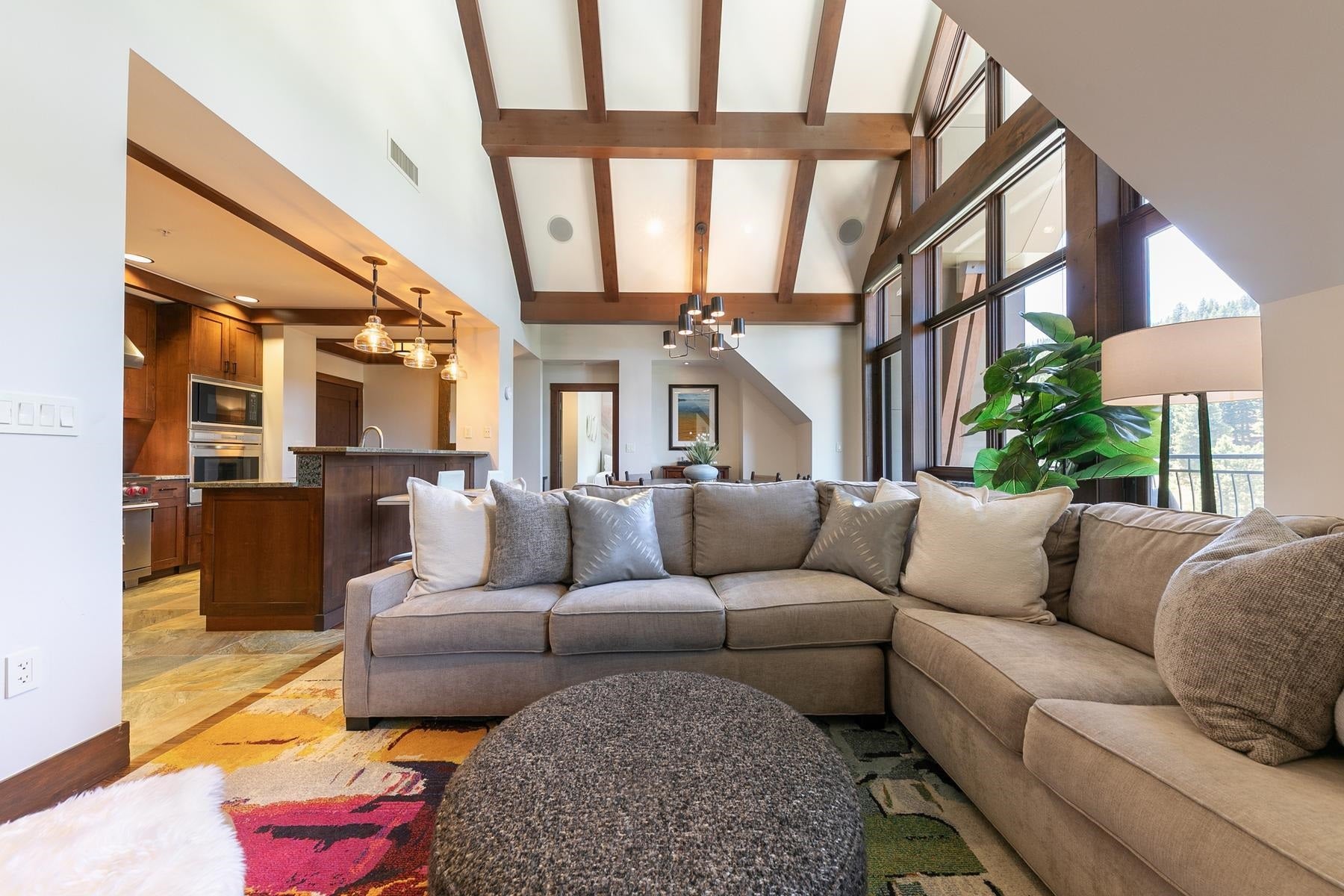 13031 Ritz Carlton Highlands Ct #672