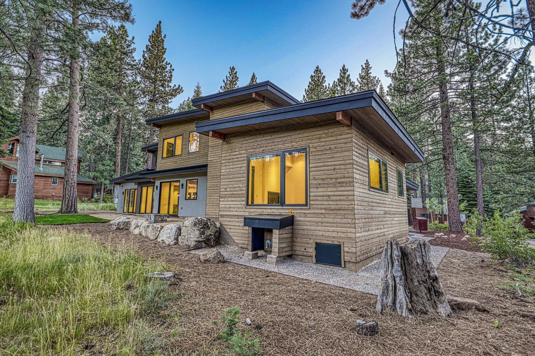 415 Lodgepole