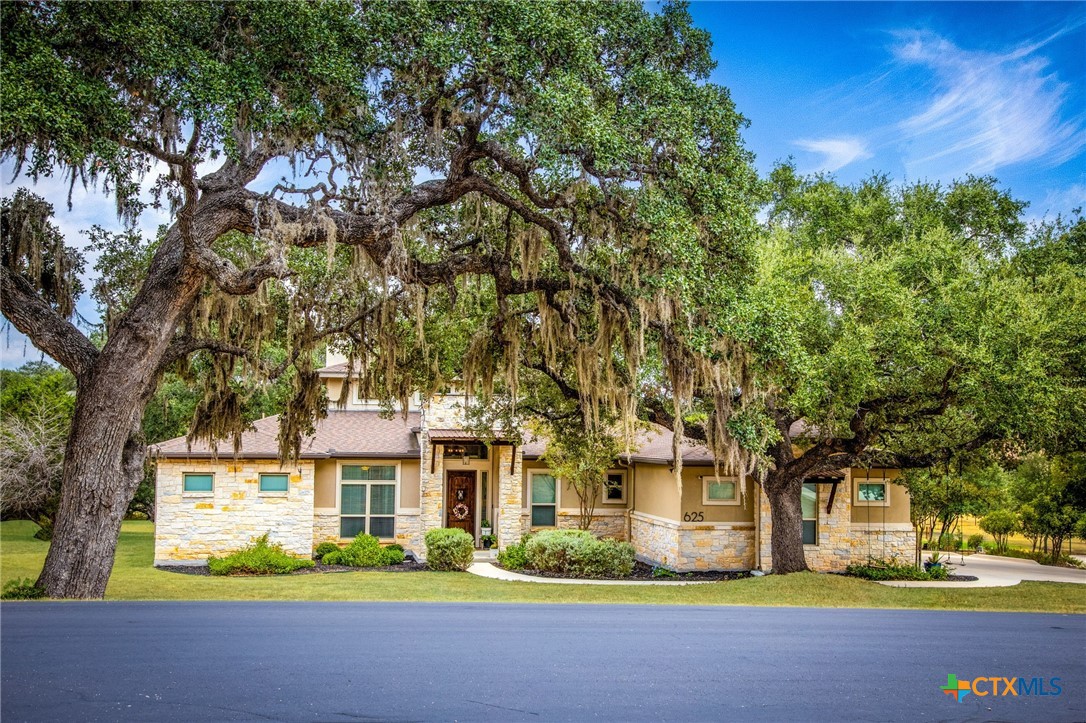 625 Haven Point Loop