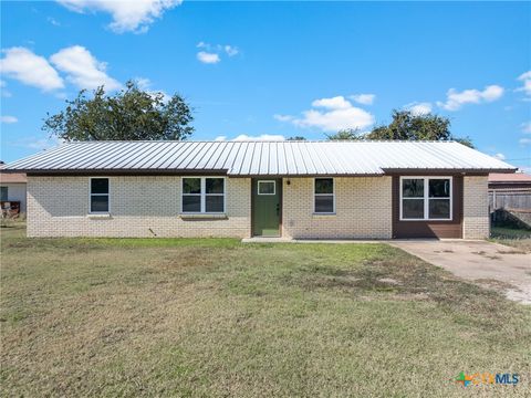 Photo of 575 Farm Road 1602, Jonesboro, TX 76538 (MLS # 607100)