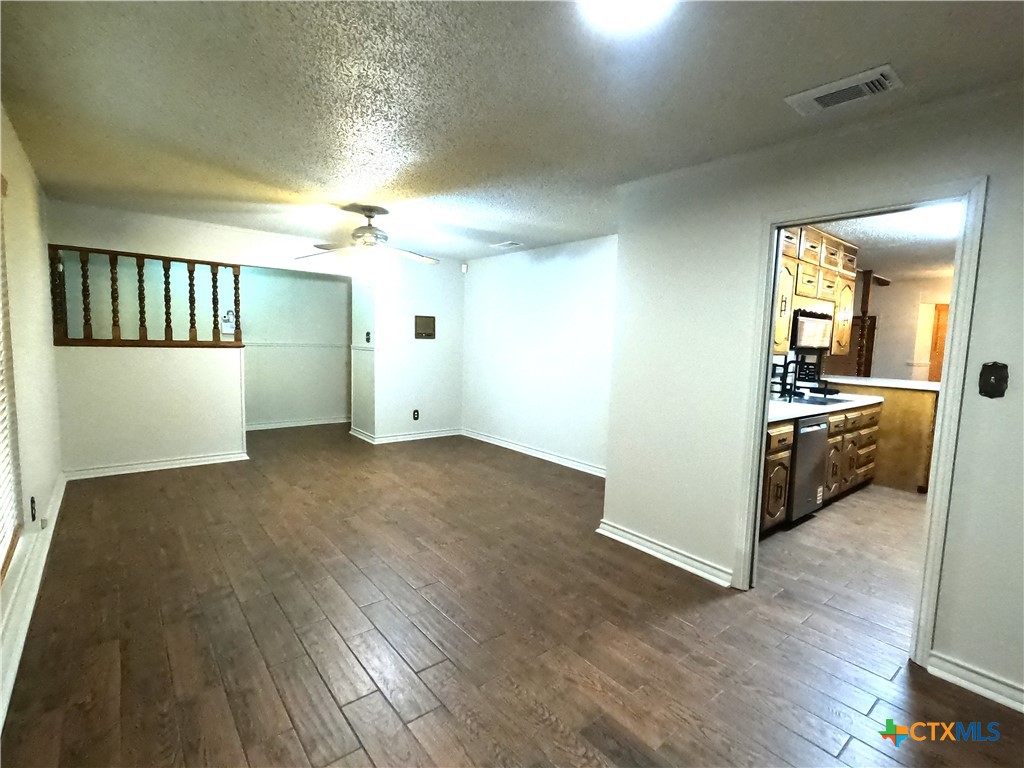 1202 Tanglewood Court