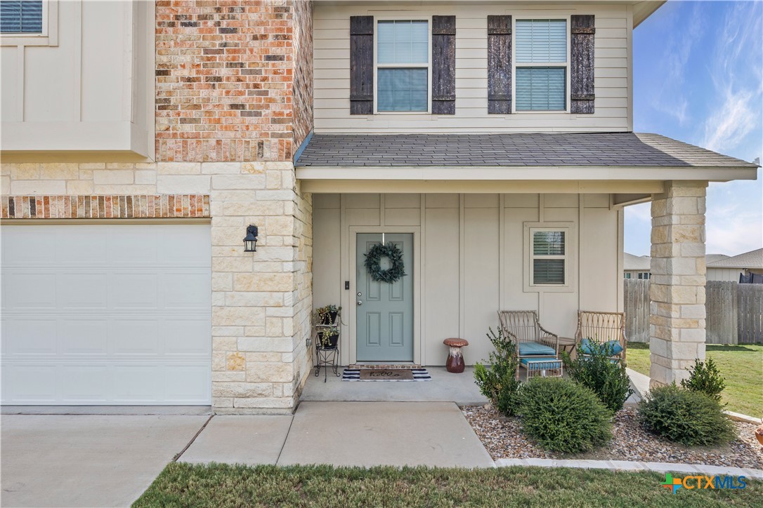 1427 Paddle Creek Lane