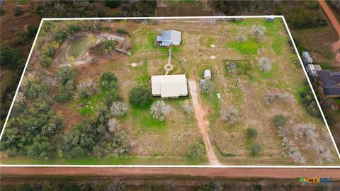 Photo of 62 North Street, Thomaston, TX 77989 (MLS # 601976)