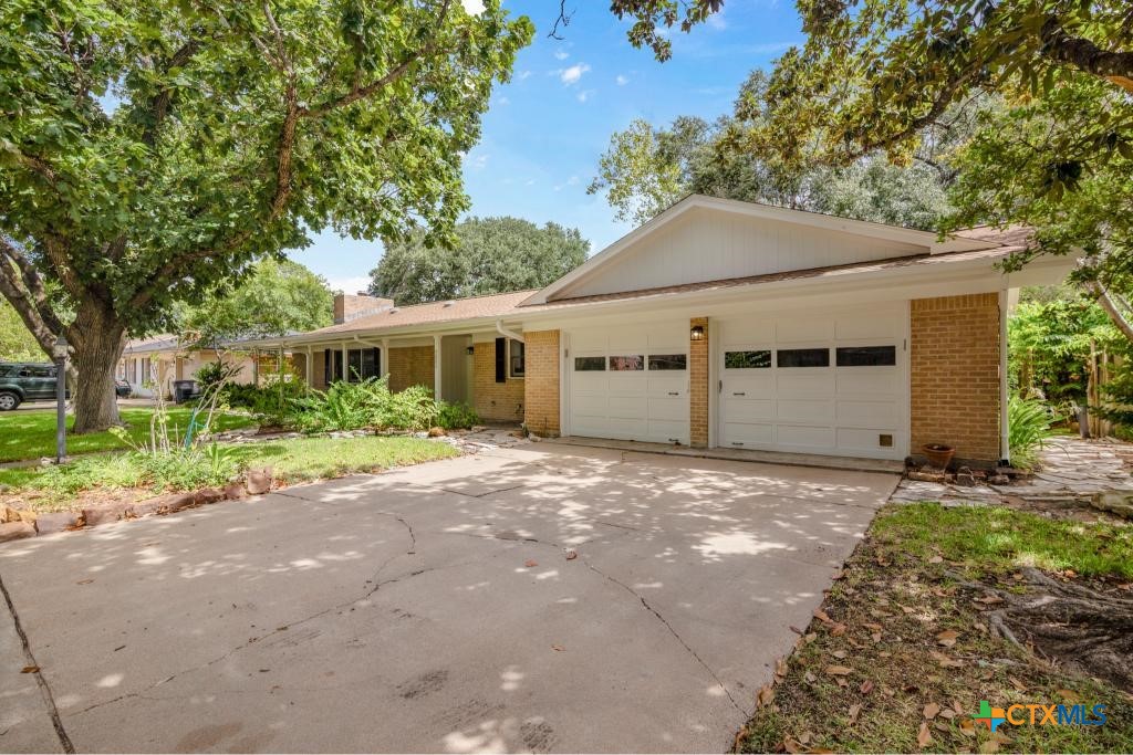 104 Warwick Glen Street