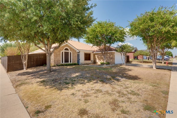 2401 GAIL DR, COPPERAS COVE, TX 76522 - Image 013cab9748442f4abf52b2daa11aa40f/1845934591