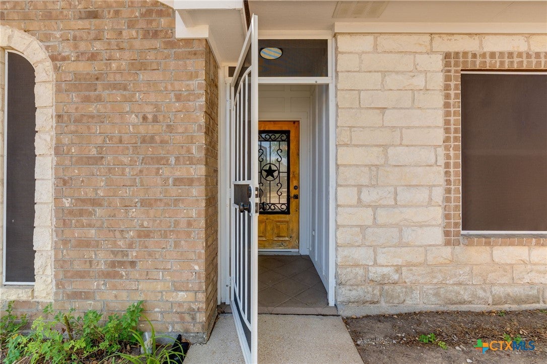 2401 Gail Drive