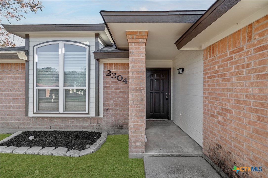 2304 Flintstone Circle