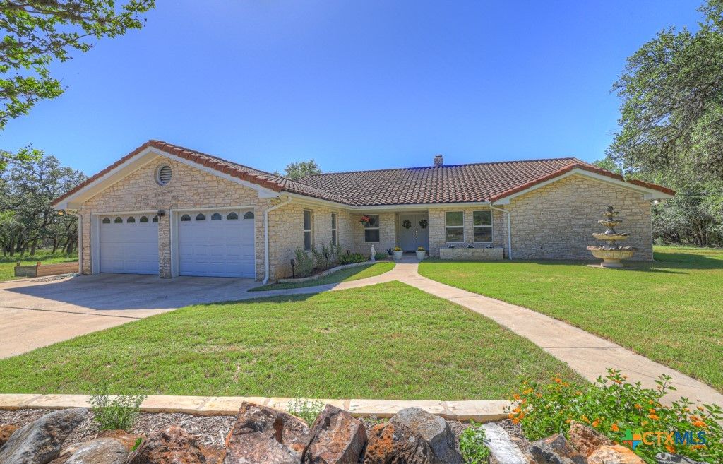 Photo of 830 Palomino Lane, San Marcos, TX 78666 (MLS # 585416)