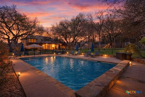 Photo of 2205 High View Drive, Belton, TX 76513 (MLS # 606629)