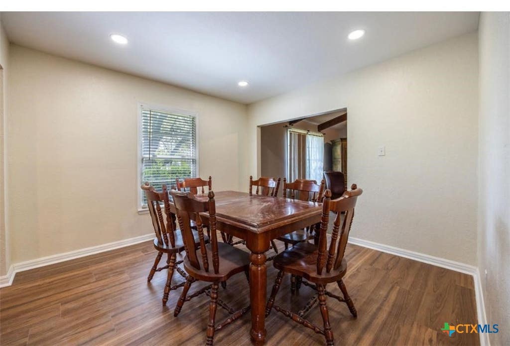 Photo of 211 W Long Street, Elm Mott, TX 76640 (MLS # 621345)